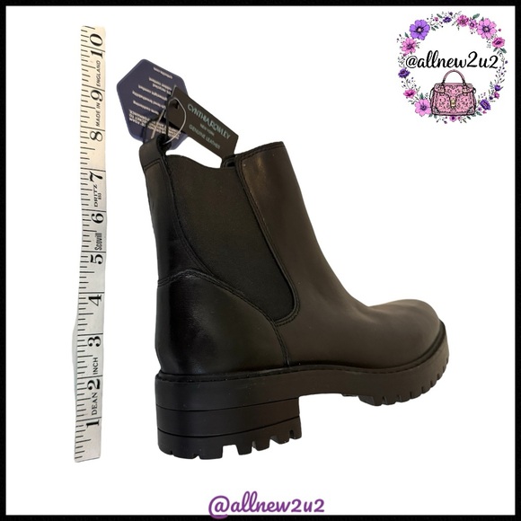 New Cynthia Rowley Black Leather Chelsea Ortholite Boots Rugged Grip Sole 7.5 - Picture 13 of 16